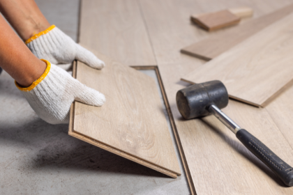 Saiba onde aplicar pisos intertravados em obras residenciais para valorizar o empreendimento, com a visão técnica de Valderci Malagosini Machado.